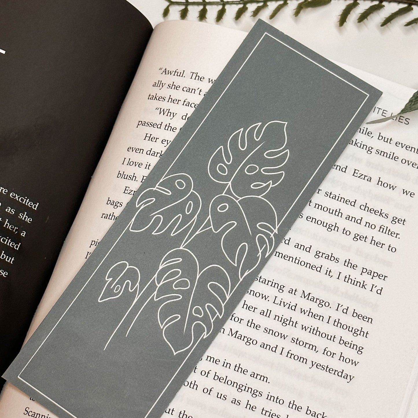 Green Minimalistic Bookmark